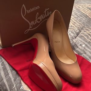 Brand new Red bottom shoes 👠 never been worn!